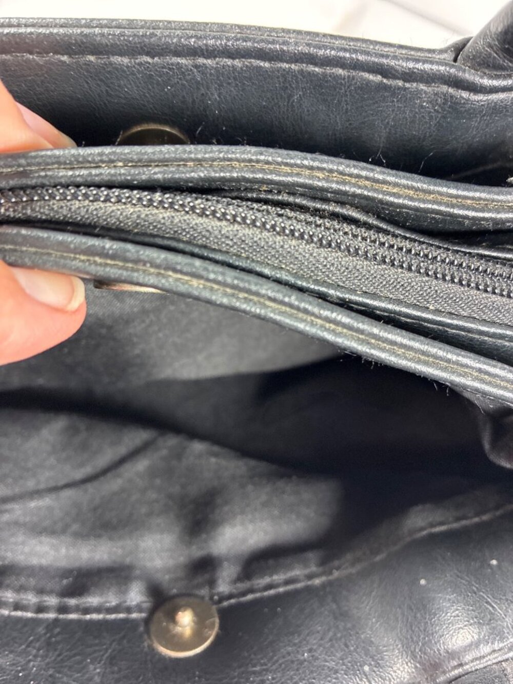 Vintage Black Leather Organizer Handbag 8 Pocket Top Handle Purse Classic Grandm - Picture 6 of 10